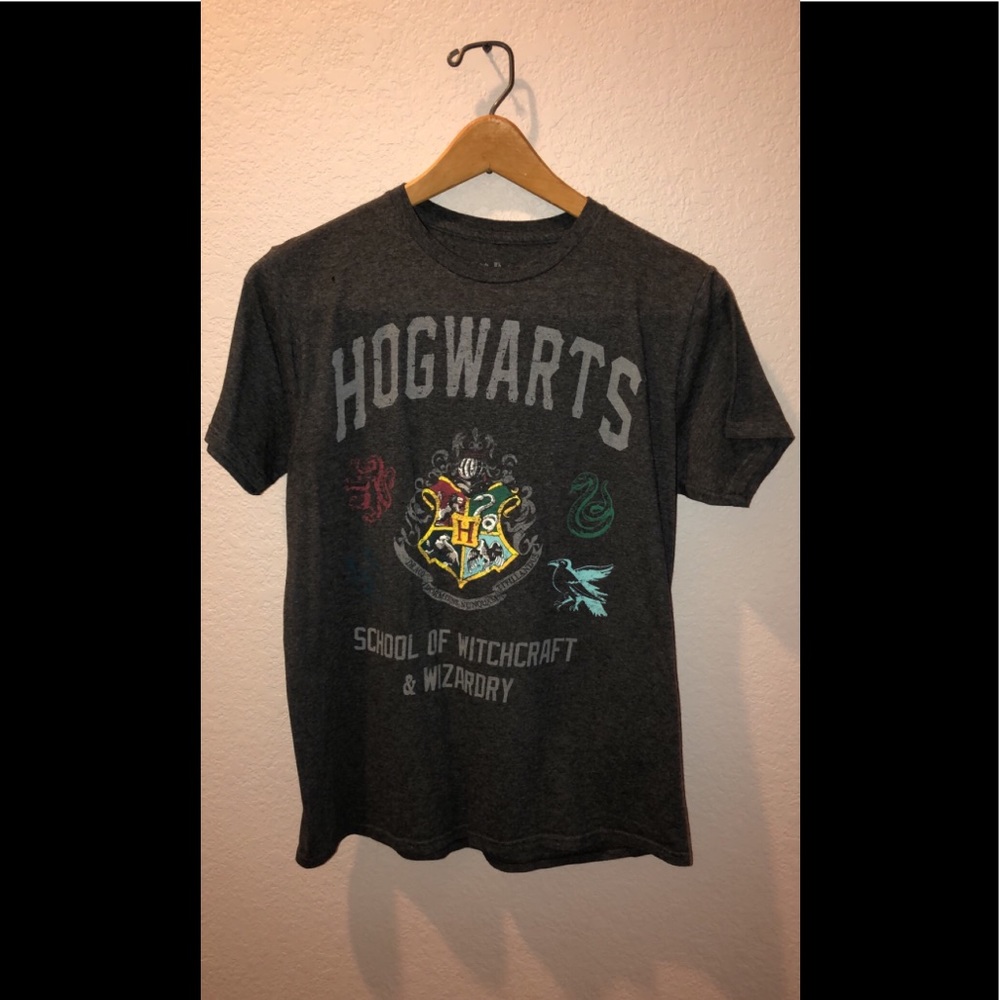 Hogwarts Graphic Tee